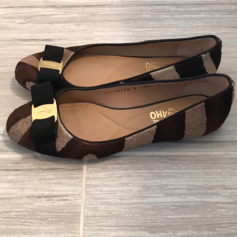 Animal Print Salvatore Ferragamo’s size 7 - Picture 2 of 4
